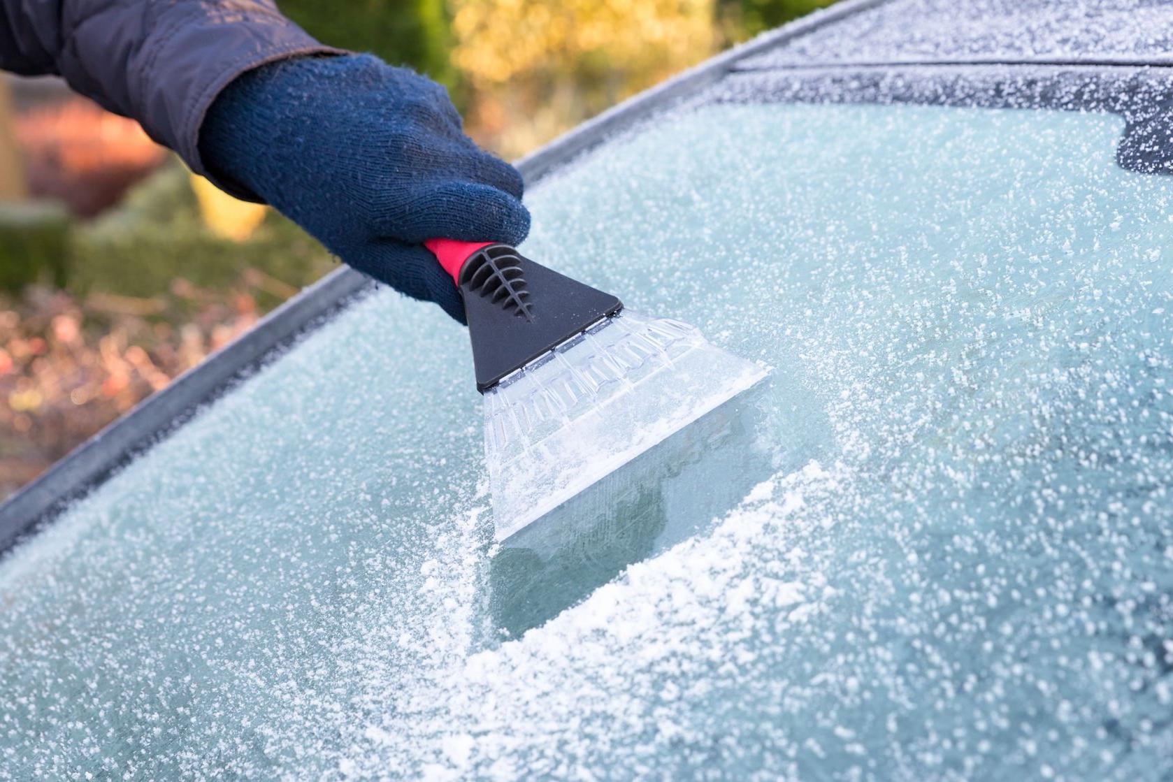 Ice scraper